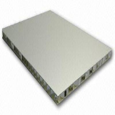  0.4-1.5mm PVDF Aluminium Coating Warna Coil / Lembaran untuk Panel Honeycomb